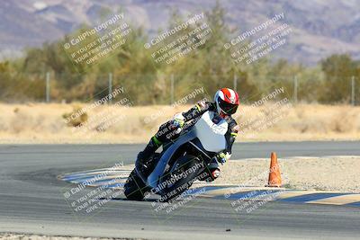 media/Jan-09-2022-SoCal Trackdays (Sun) [[2b1fec8404]]/Turn 6 (1035am)/